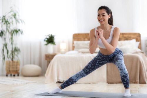 Tập aerobic - Cách giảm cân tại nhà cho mẹ sau sinh - Ảnh 10