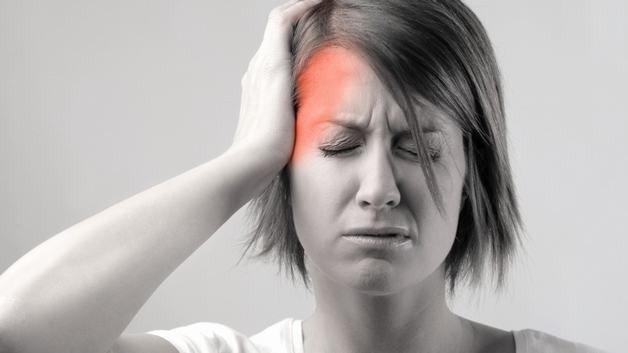 Triệu chứng, dấu hiệu của bệnh đau nửa đầu là gì? - Ảnh 2