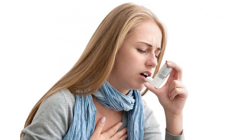 Ai có nguy cơ mắc các triệu chứng covid nghiêm trọng hơn? Các vấn đề về phổi, bao gồm cả bệnh hen suyễn - Ảnh 3