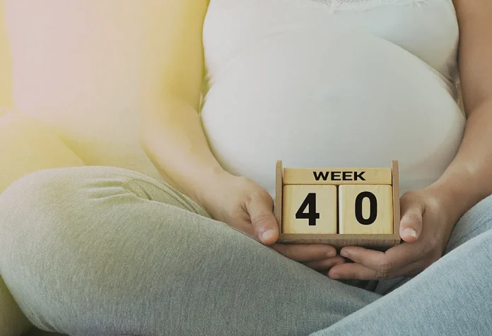 Sự phát triển của thai nhi 40 tuần và thay đổi cơ thể, cảm xúc của mẹ