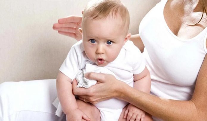 Trẻ sơ sinh bị nấc cụt, nguyên nhân và mẹo chữa trị hiệu quả?