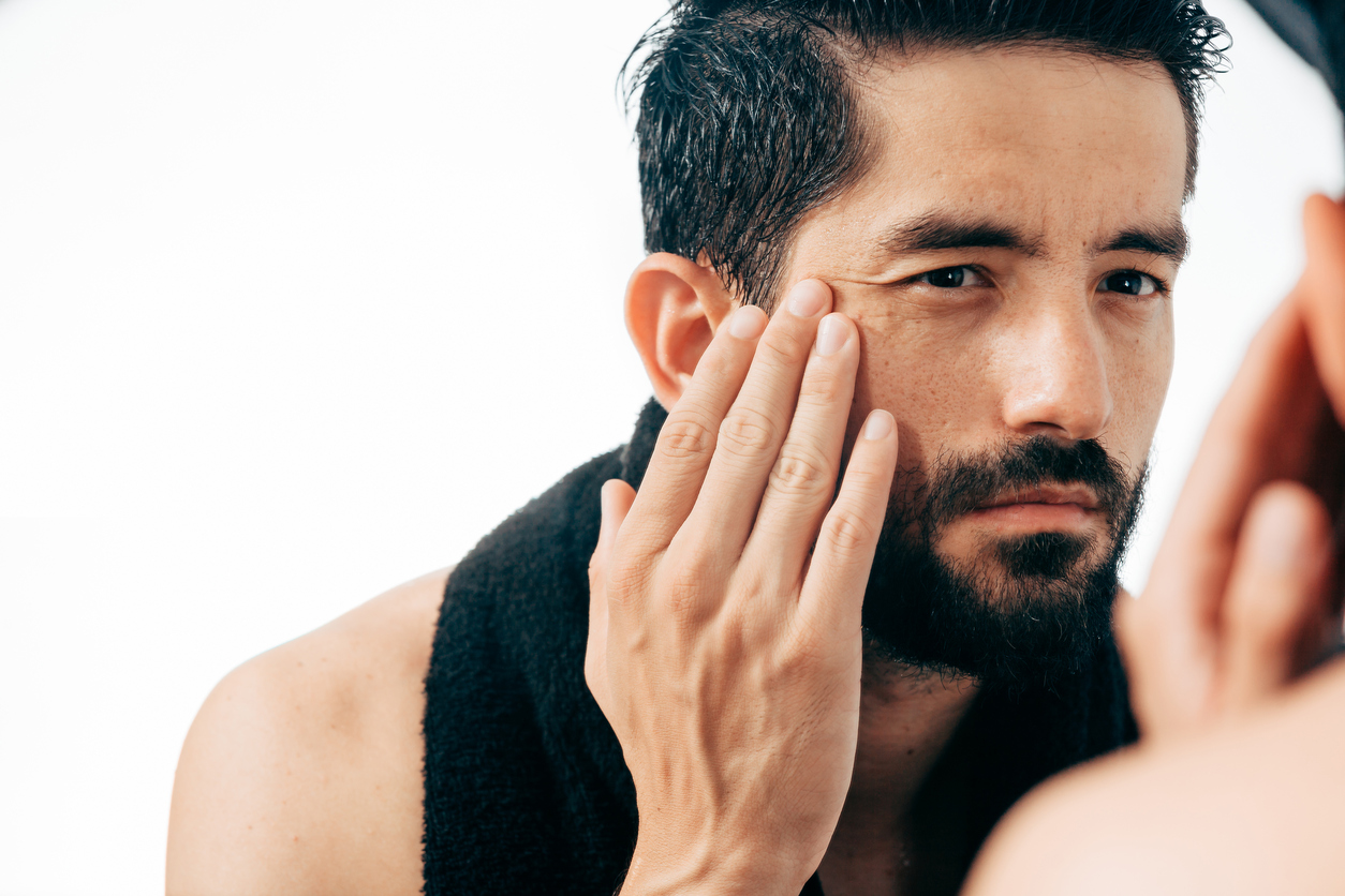 Nhiều phái nam thắc mắc rằng có nên chăm sóc da mặt hay không