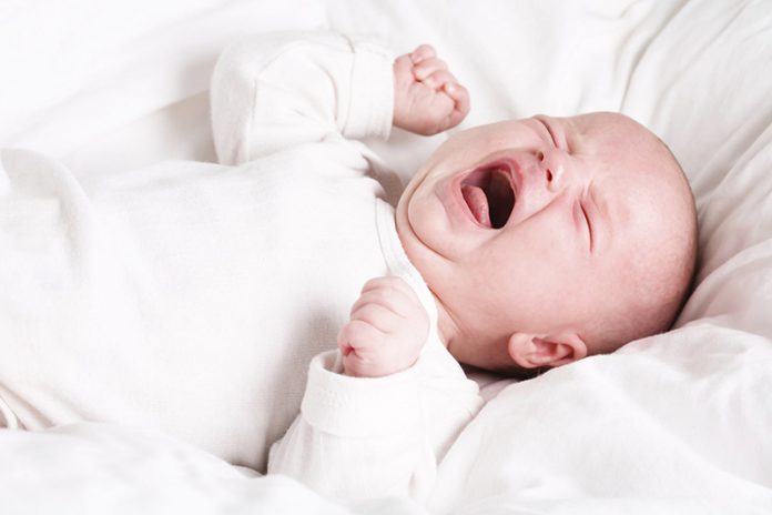 Một số lý do khiến cho trẻ sơ sinh không chịu ngủ