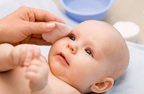 Nguyên nhân gây đau mắt ở trẻ em là gì?